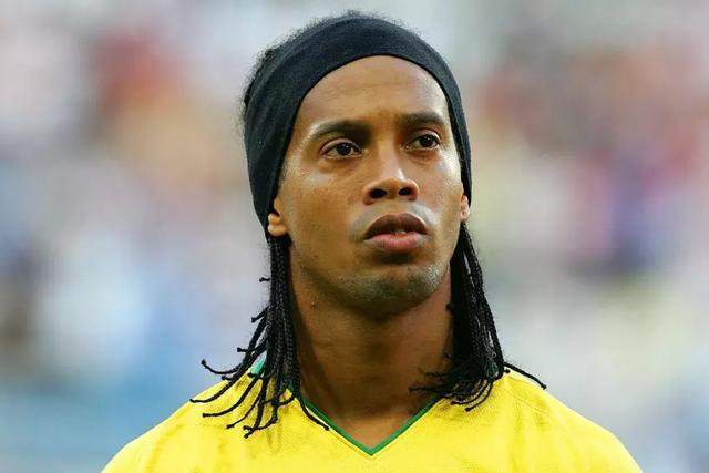 维尼修斯代表皇马40场欧冠 打进22球送出18记助攻