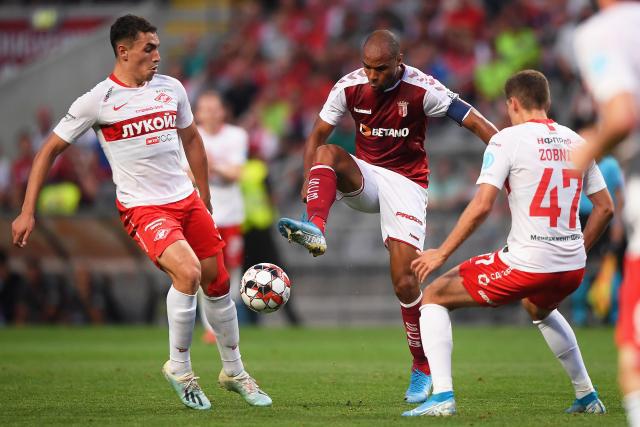 高诗岩20+7+5山东逆转北控 四川不敌江苏